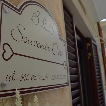 Souvenir D'ete Bed & Breakfast *